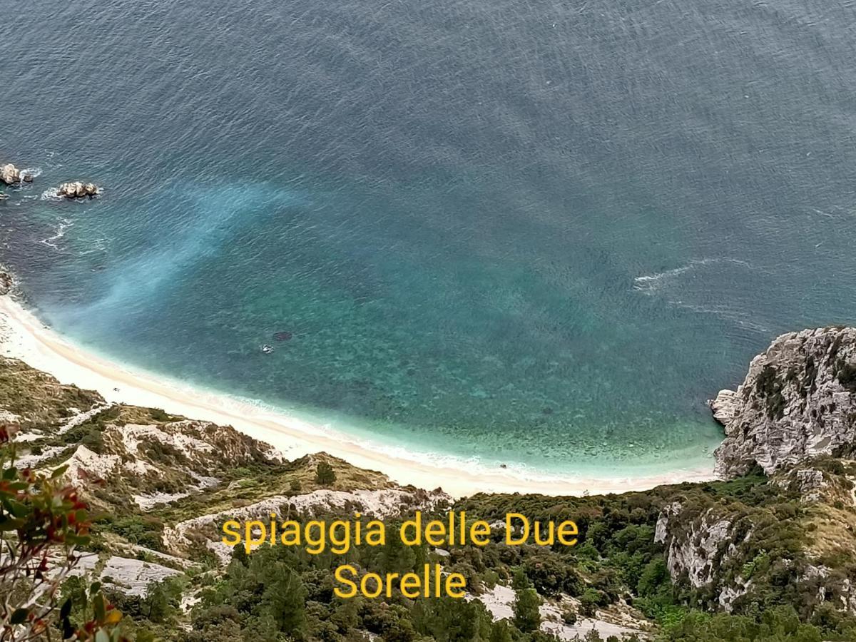 Nel Blu Dipinto Di Blu Porto Recanati Exterior foto